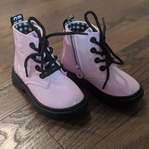 Cutesttt boots 💖